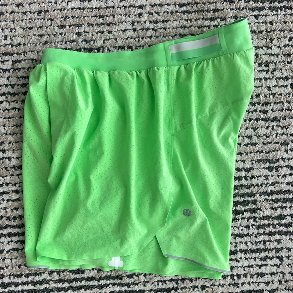 ‼️LULU LEMON FAST & FREE SHORTS‼️ - Picture 5 of 6